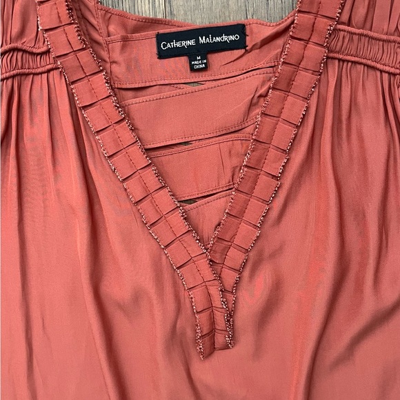 Catherine Malandrino Coral Sleeveless Blouse Ruffle Trim Ladder V-Neck Size M - Picture 3 of 9